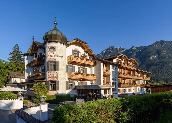 Staudacherhof In Garmisch-Partenkirchen I Blick Aufs Zugspitzmassiv I Einzigartige Bayurvida Kueche