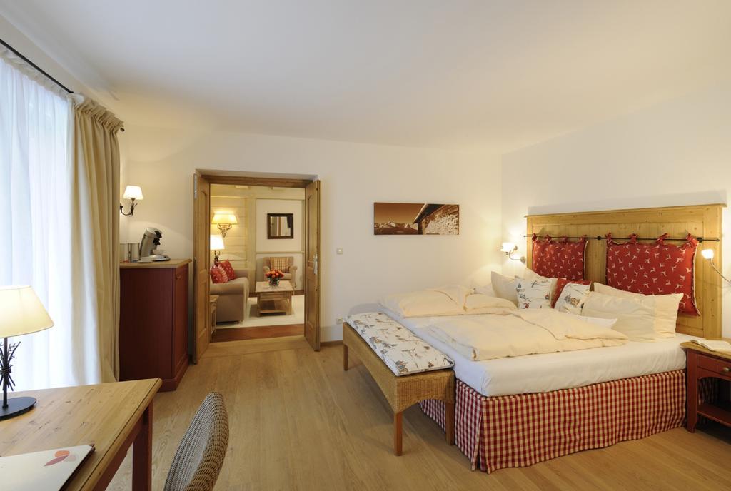 Staudacherhof In I Blick Aufs Zugspitzmassiv I Einzigartige Bayurvida Kueche Hotel
