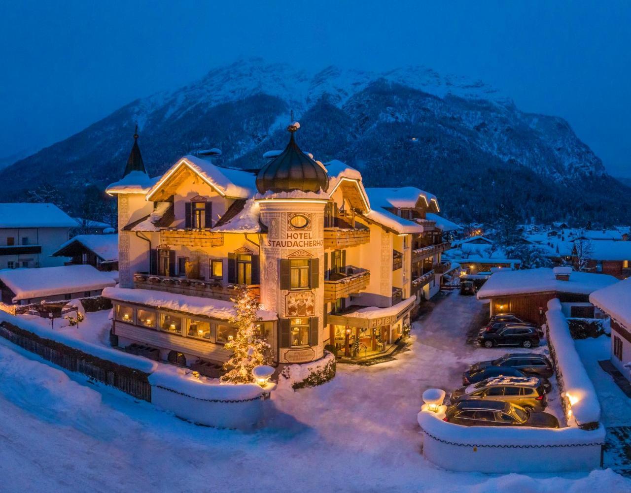 Staudacherhof In I Blick Aufs Zugspitzmassiv I Einzigartige Bayurvida Kueche